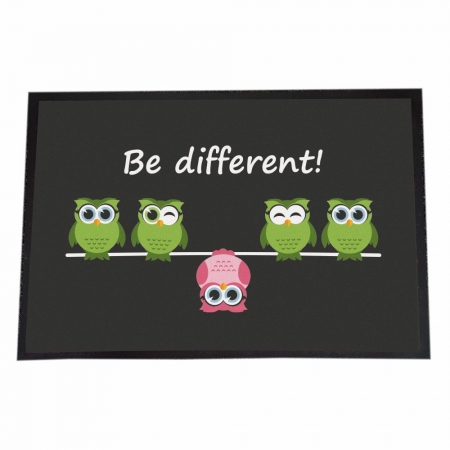Fußmatte "Be different"